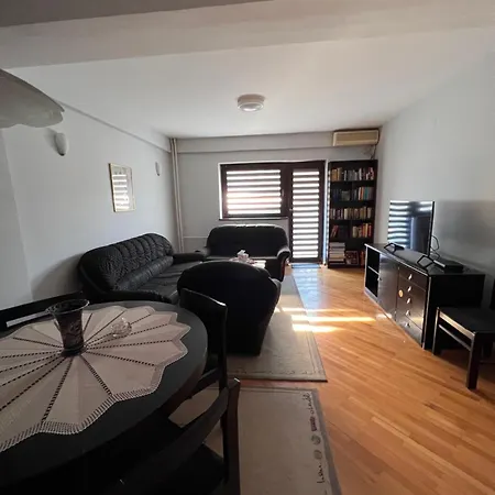 Compass 2 - Park Daire